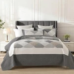 Quilt Queen Size - 100% Cotton Set With Matching Shams, Plaid Design Fa.... Fixed Price $181.79.