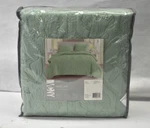 Vcny Home Shore Quilt Set Queen Size 3 Piece Bedding Green Mint Bedroom. Fixed Price $42.99.