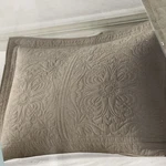 Home Classics Anna Cotton Quilted Pillow Sham Standard Taupe 20X26 Kohls New. Fixed Price $14.99.