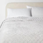 Full/queen Luxe Diamond Stitch Velvet Quilt Light Gray - Threshold. Fixed Price $24.64.