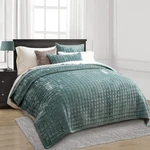 Recyco Velvet Quilt Set Full Queen 88X92 3PC Channel Stitch Bedding New. Fixed Price $59.99.