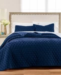 Martha Stewart Collection Diamond Tufted Velvet Quilt Covelet Queen Navy $300. Fixed Price $150.00.