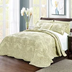 Damask 4 Piece Bedspread Set Scalloped Edge Reversible Coverlet Bedding. Fixed Price $65.99.