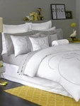 Kate Spade Belle Boulevard Full / Queen Coverlet Platinum Nwt $290. Fixed Price $99.99.