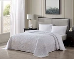 Beatrice Home Fashions Wedding Ring Chenille Bedspread, Queen, White Bedding. Fixed Price $144.77.