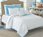 Nostalgia 3PC Full Queen Quilt Shams Beach Turtles Starfish Seahells. Fixed Price $88.00.