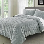 Kasentex Quilt Set, Soft Washed 3-LAYER Bedspread, Oversized Queen, Gray Green. Fixed Price $30.00.
