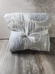 Potterybarn Alanya Suzani Quilt Full/queen Nwot. Fixed Price $230.00.