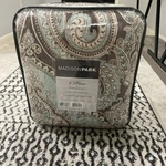 Madisonpark Coverlet 6 Piece Bedding Comforter Set King Size. Fixed Price $109.99.